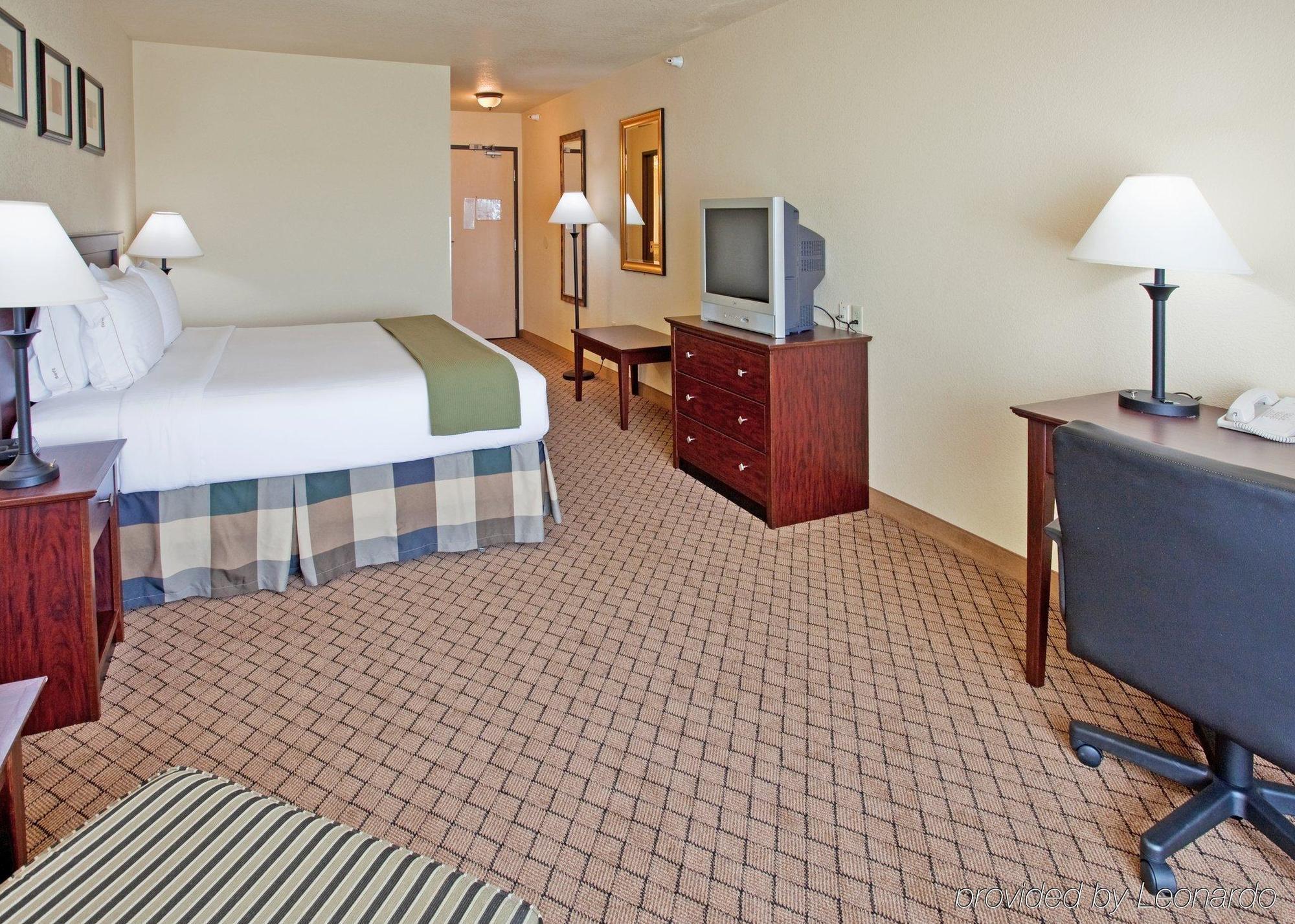 Holiday Inn Express Hotel & Suites El Dorado By Ihg Cameră foto